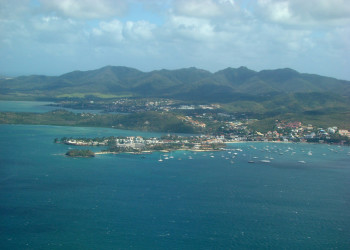 Вид на побережье Ле-Труа-Иле – фотографии Мартиники