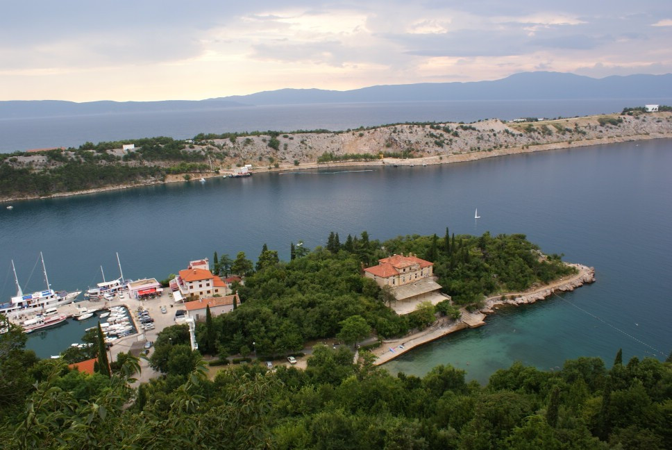 Берега в Омишале, Хорватия. Фото 4 – фотографии Хорватии