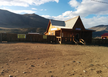 Поселок Сарма на Байкале – фотографии России