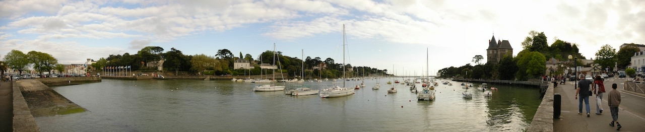 Бухта в Порнике, Франция – фотографии Франции