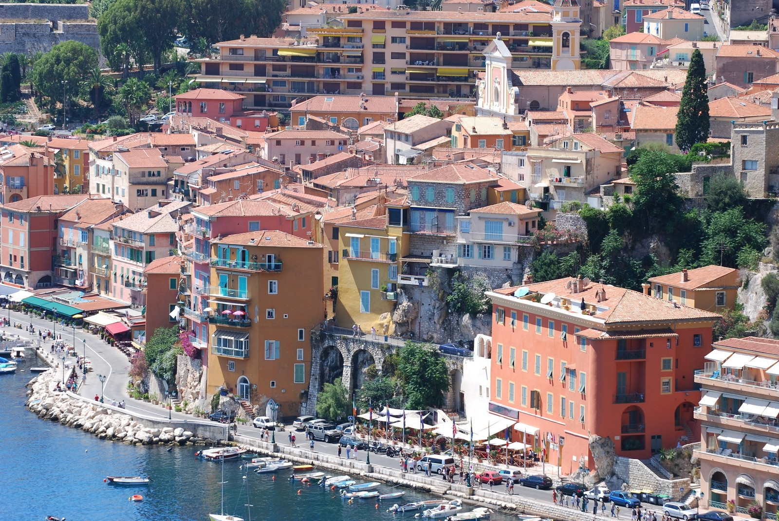 Дома в Вильфранш-Сюр-Мер, Франция. Фото 4 – фотографии Франции