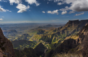 Самый комфортный период для посещения Драконовых гор – с октября по февраль – фотографии ЮАР