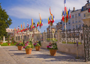 Дворец в Орлеане, Франция – фотографии Франции