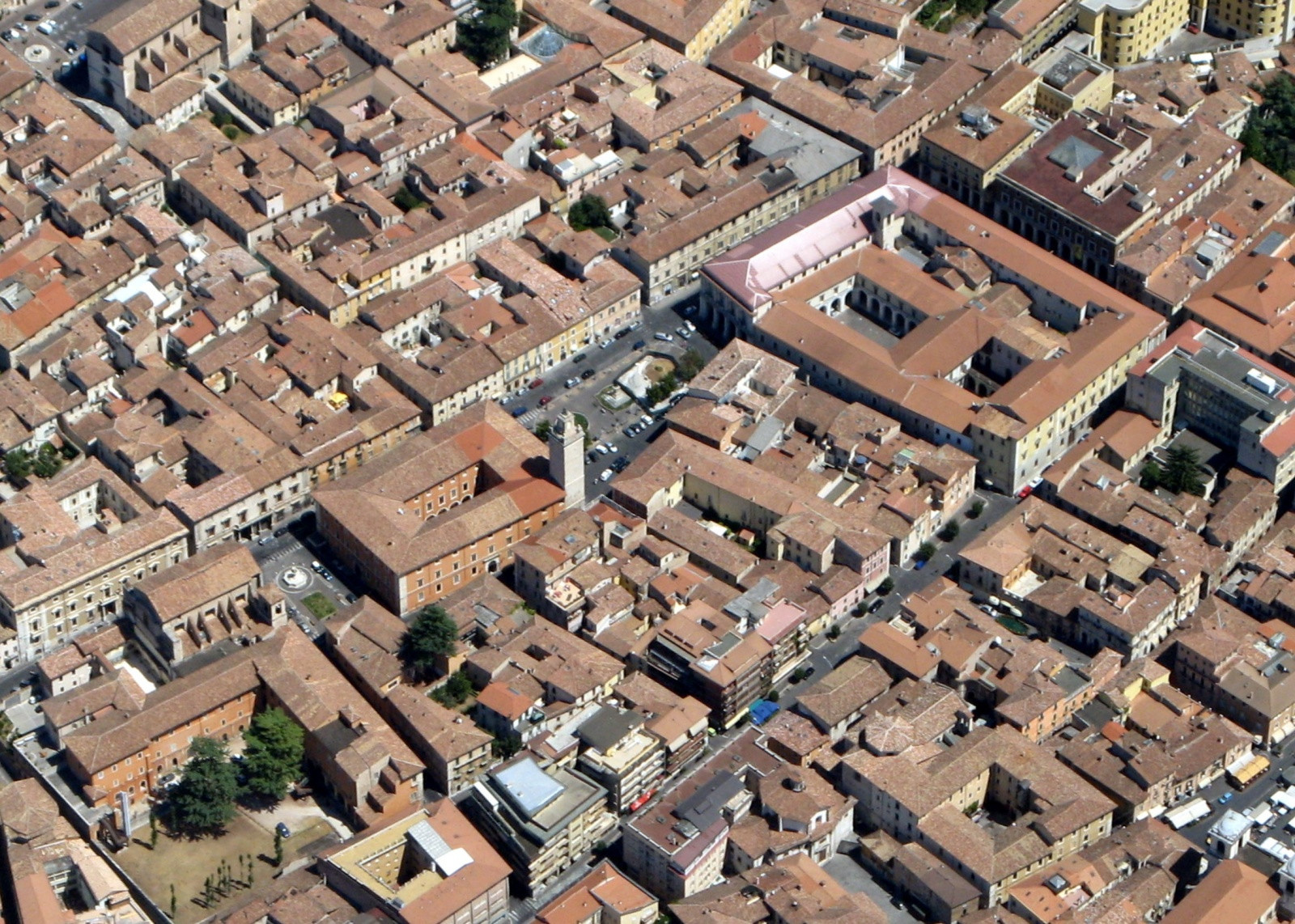 Л’Aквила, Италия. Фото 3 – фотографии Италии