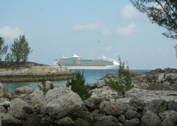 Корабль на  острове  Берри Айлендс, Багамские острова. Фото 10 – фотографии Багамских островов