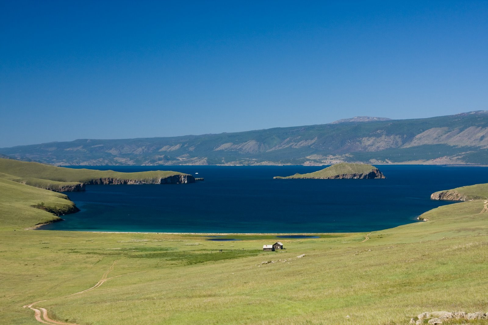 Берега озера Байкала, Россия – фотографии России
