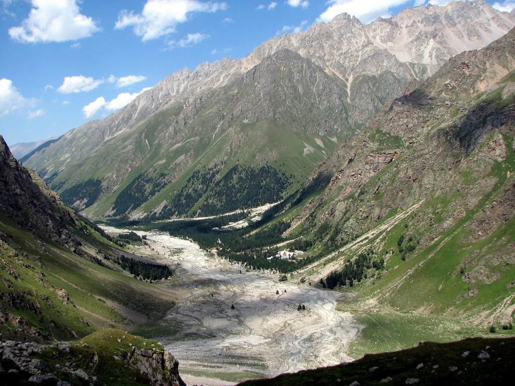 Ущелье Адыр, Россия – фотографии России