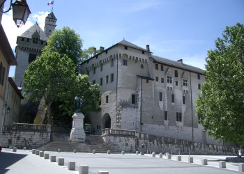 Достопримечательность в Шамбери, Франция – фотографии Франции