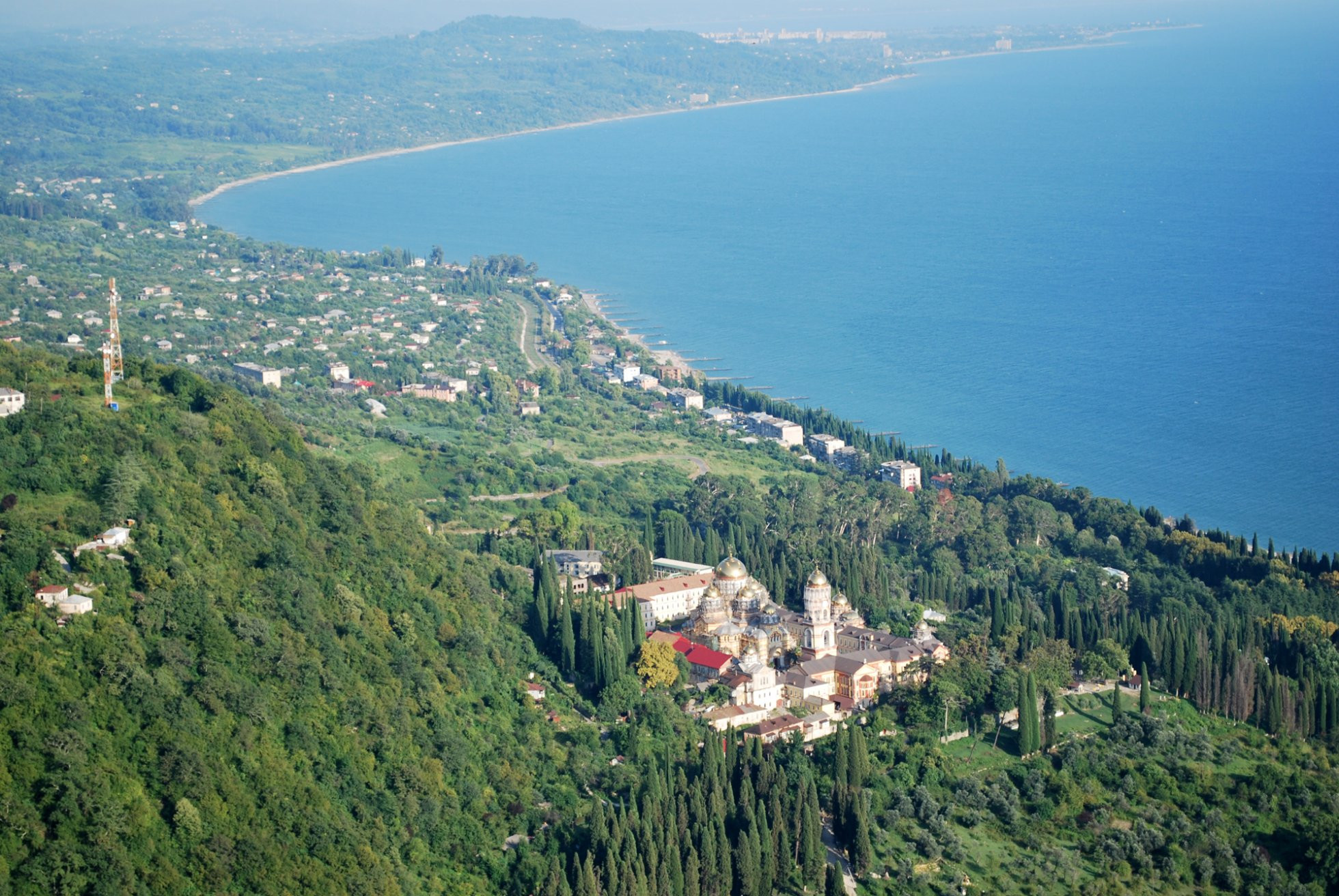 Панорамный вид в Новый Афон, Абхазия – фотографии Абхазии