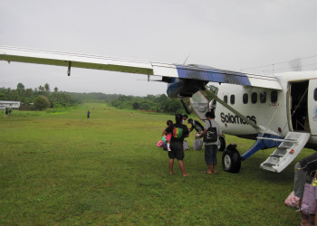 Домики на острове Реннелл, Соломоновы о-ва – фотографии Соломоновых Островов