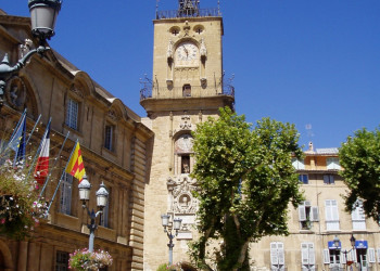 Архитектура в Экс-ан-Прованс, Франция – фотографии Франции