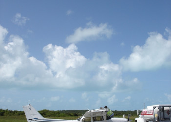 Самолёт на острове, Багамские острова – фотографии Багамских островов