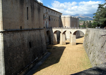 Форт в Л’Aквиле – фотографии Италии