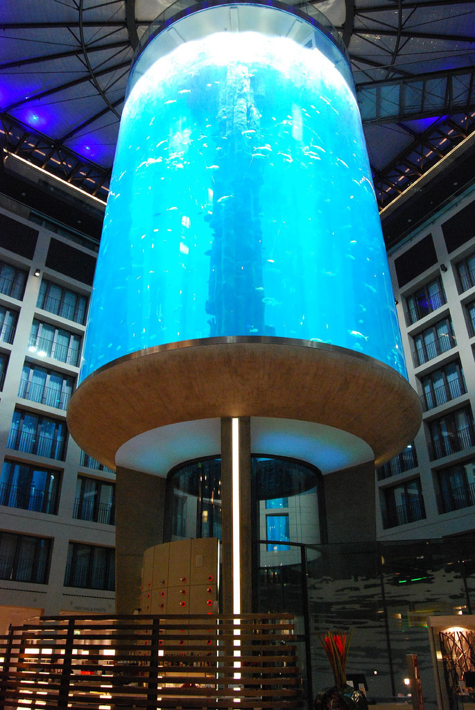 Аквариум AquaDom в Берлине – фотографии Германии