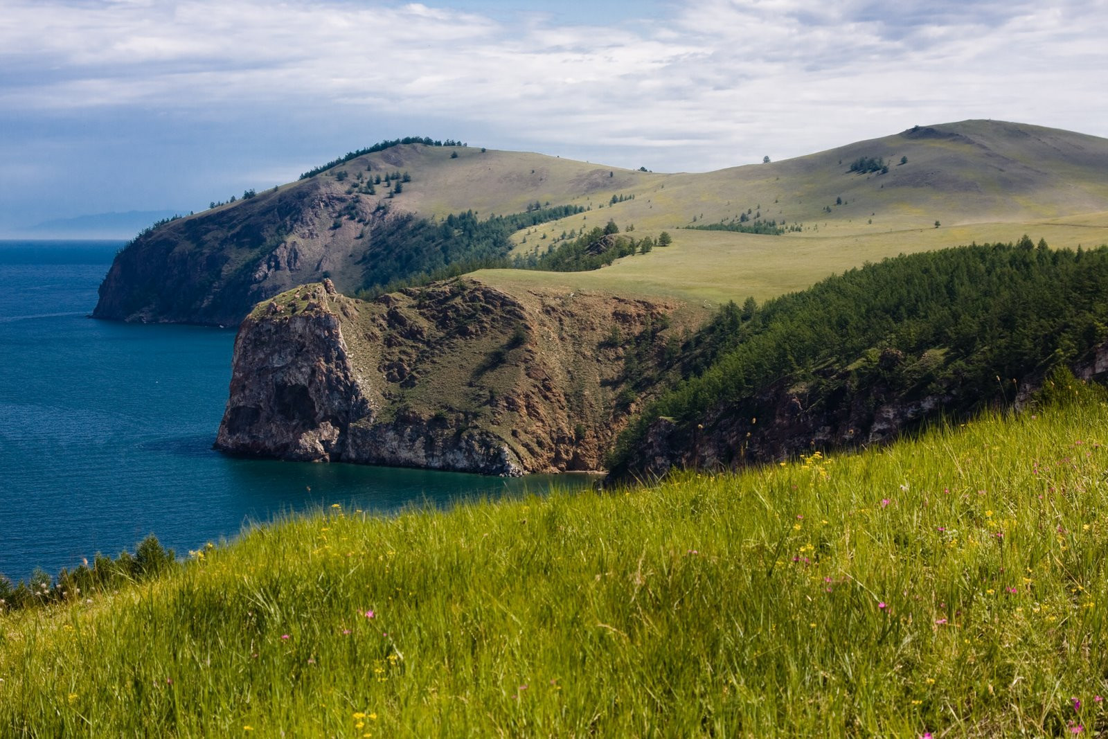 Природа на озере Байкал, Россия. Фото 2 – фотографии России