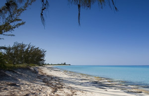 Берег в Крукед Айленд, Багамские острова – фотографии Багамских островов