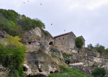 Крепость Чуфут-Кале, Бахчисарай, Крым, Россия. Фото 1 – фотографии России