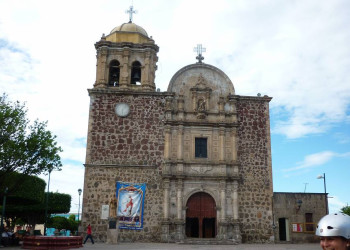 Templo Santiago Apóstol o Templo Parroquial в Мексике – фотографии Мексики