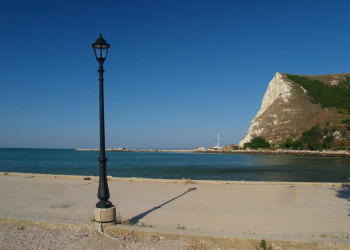 Набережная в Каварне, Болгария – фотографии Болгарии