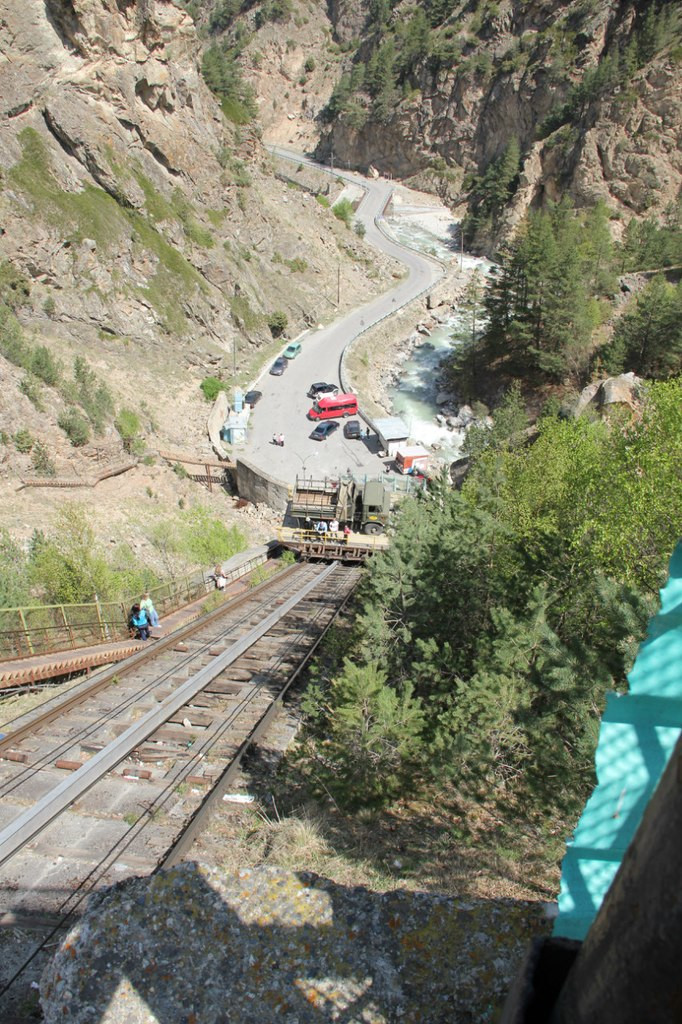 Дорога в Адыр Су, Россия – фотографии России