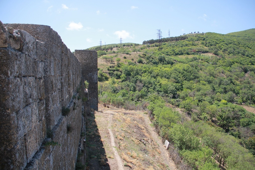 Цитадель Нарын-Кала в Дербенте, вид со стены – фотографии России