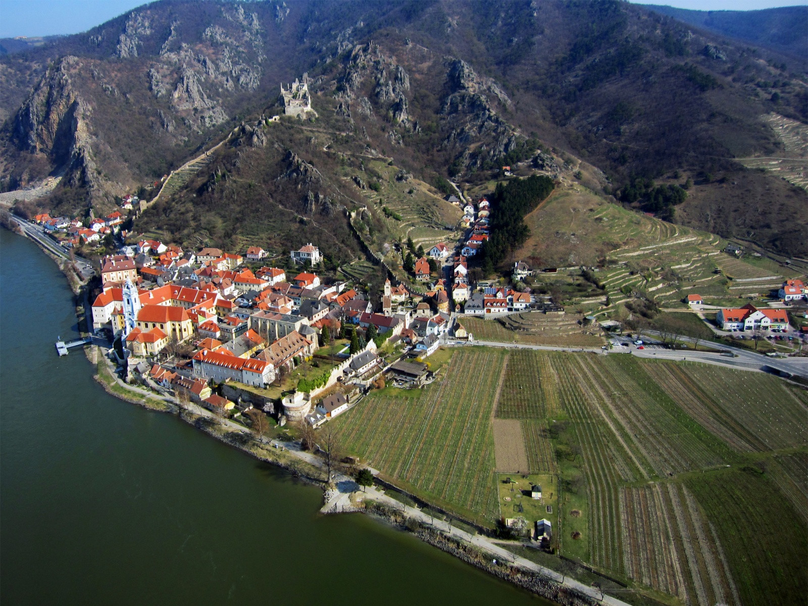 Вид на Дюрнштайн (Dürnstein) – фотографии Австрии