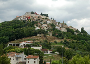 Дома в Мотовуне, Хорватия. Фото 7 – фотографии Хорватии