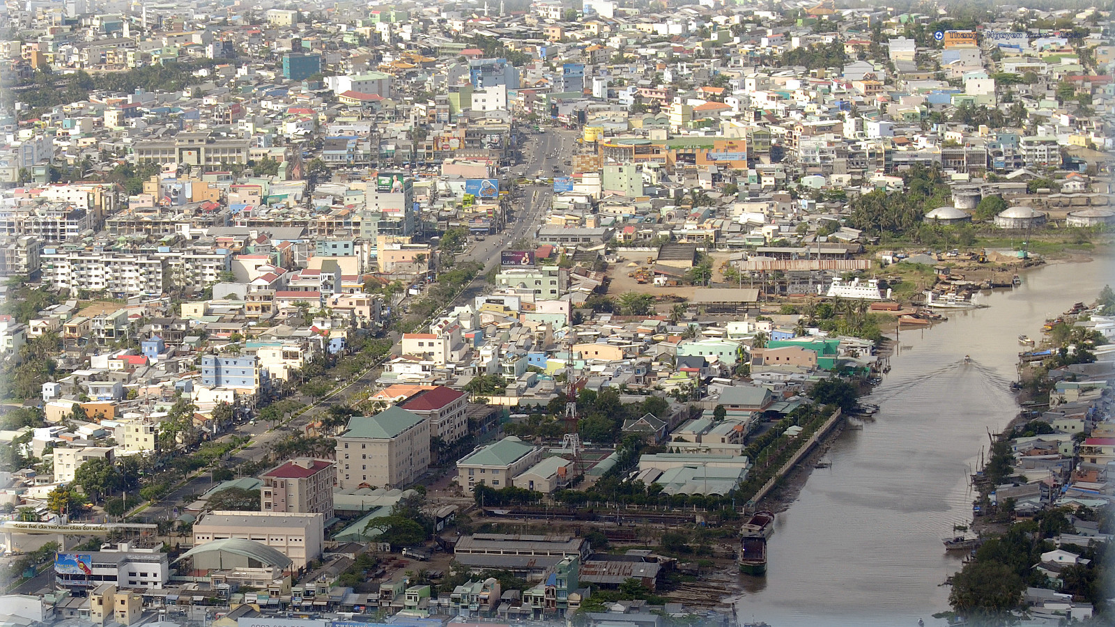 Крупный город Кантхо (Cần Thơ) находится на юге страны – фотографии Вьетнама