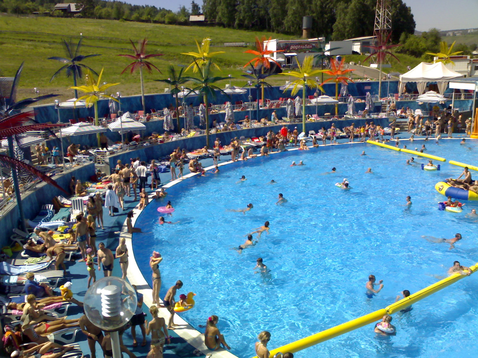 Фанпарк «Бобровый лог» летом под Красноярском. Фото 1 – фотографии России