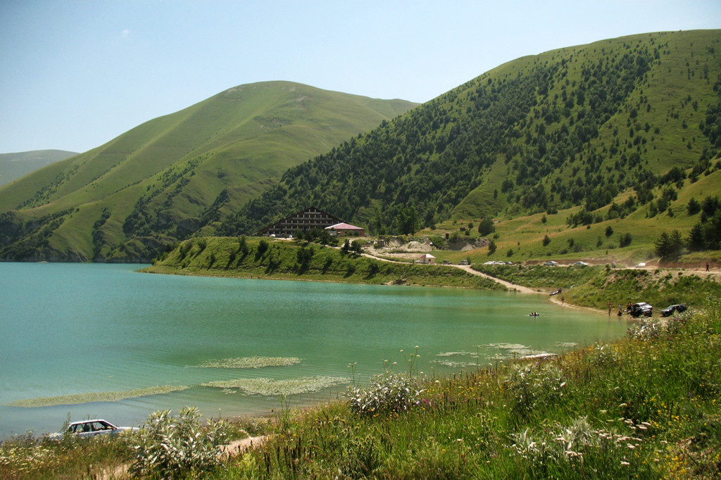 Озеро Казеной-Ам, граница Чечни и Дагестана. Фото 1 – фотографии России