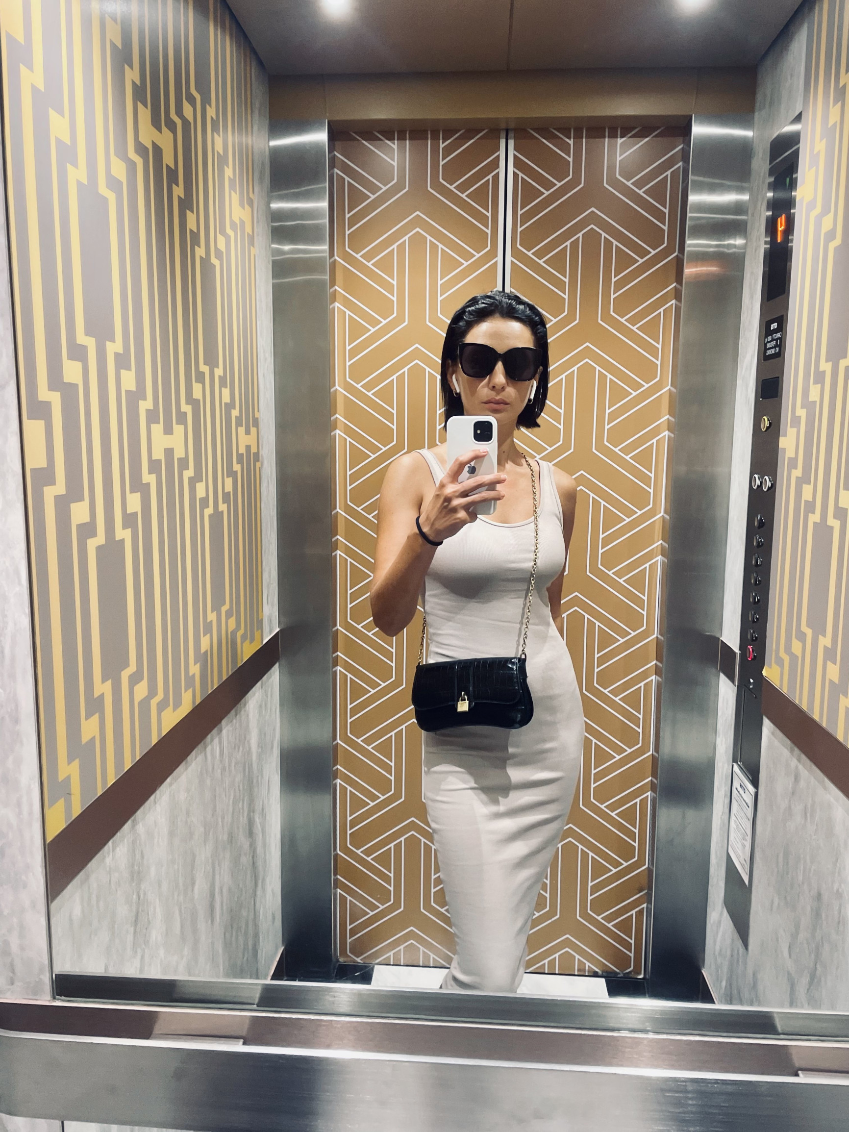 2 – фотографии