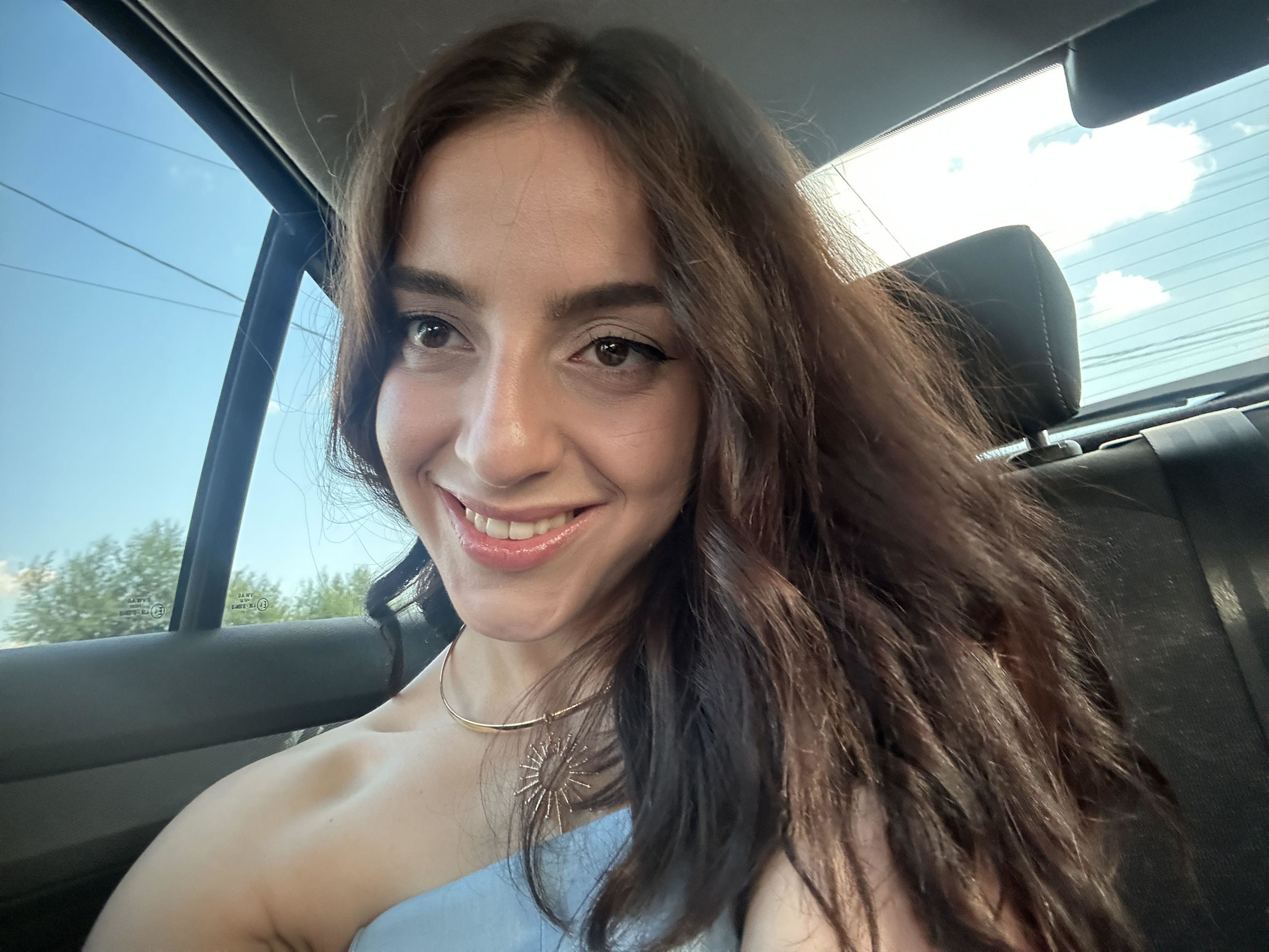 :) – фотографии