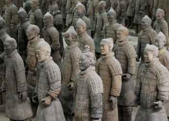 Величайшее открытие в мире Терракотовая армия рядом с Сиань в Китае – фотографии Китая