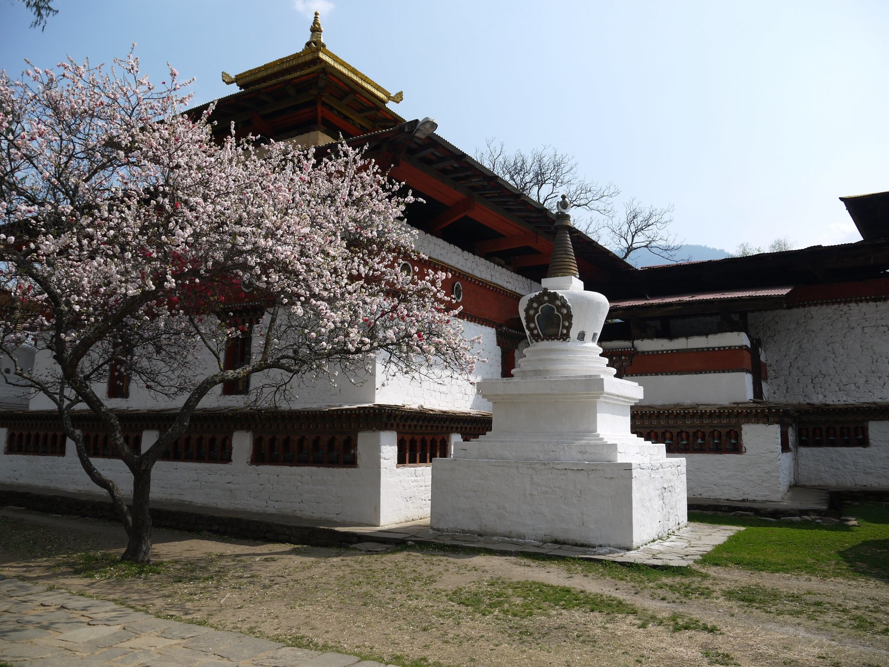 Кьичу-лакханг (Kyichu Lhakhang). Фото 23 – фотографии Бутана