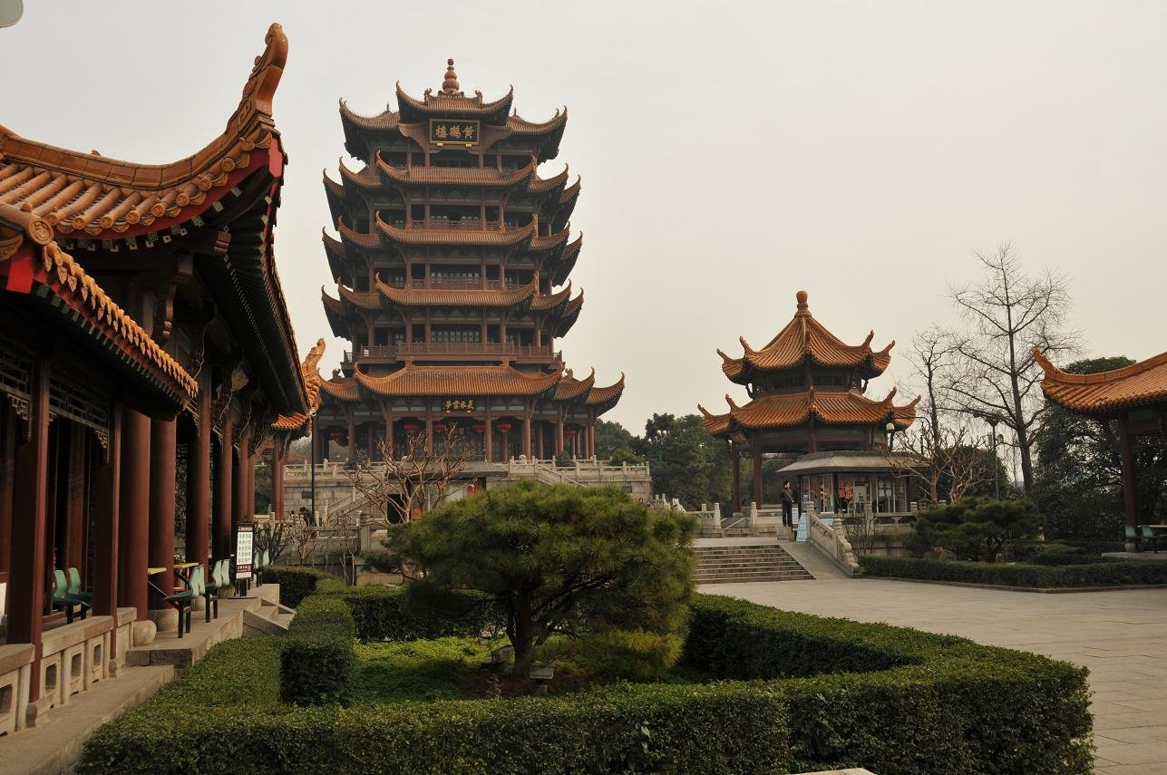 Башня жёлтого журавля в Ухане, Китай – фотографии Китая