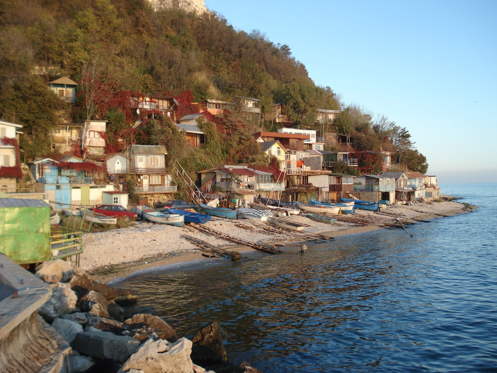 Дома на берегу в Каварне, Болгария – фотографии Болгарии