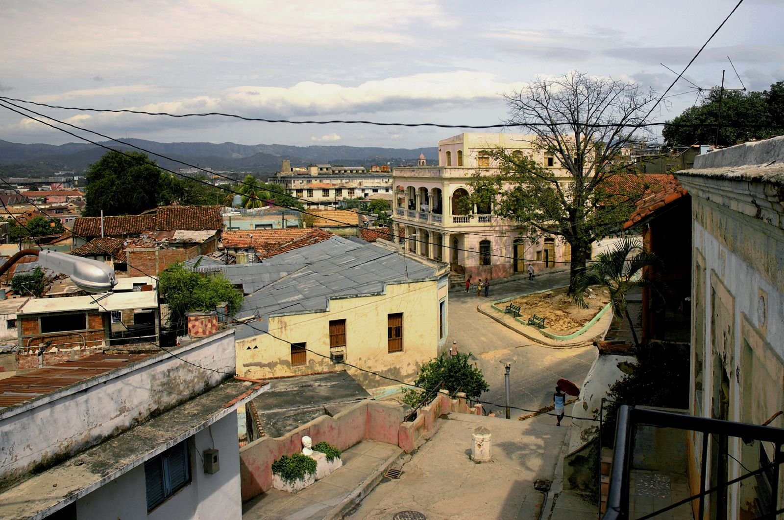 Дома в Сантьяго-де- Куба, Куба. Фото 8 – фотографии Кубы