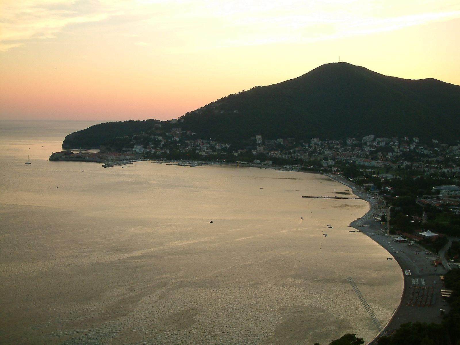 Побережье в Будва, Черногория – фотографии Черногории