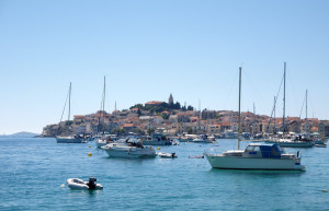 Яхты и катера в Примоштен, Хорватия – фотографии Хорватии