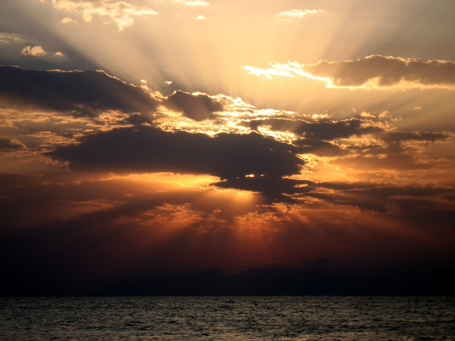 Закат на озере Севан, Армения – фотографии Армении