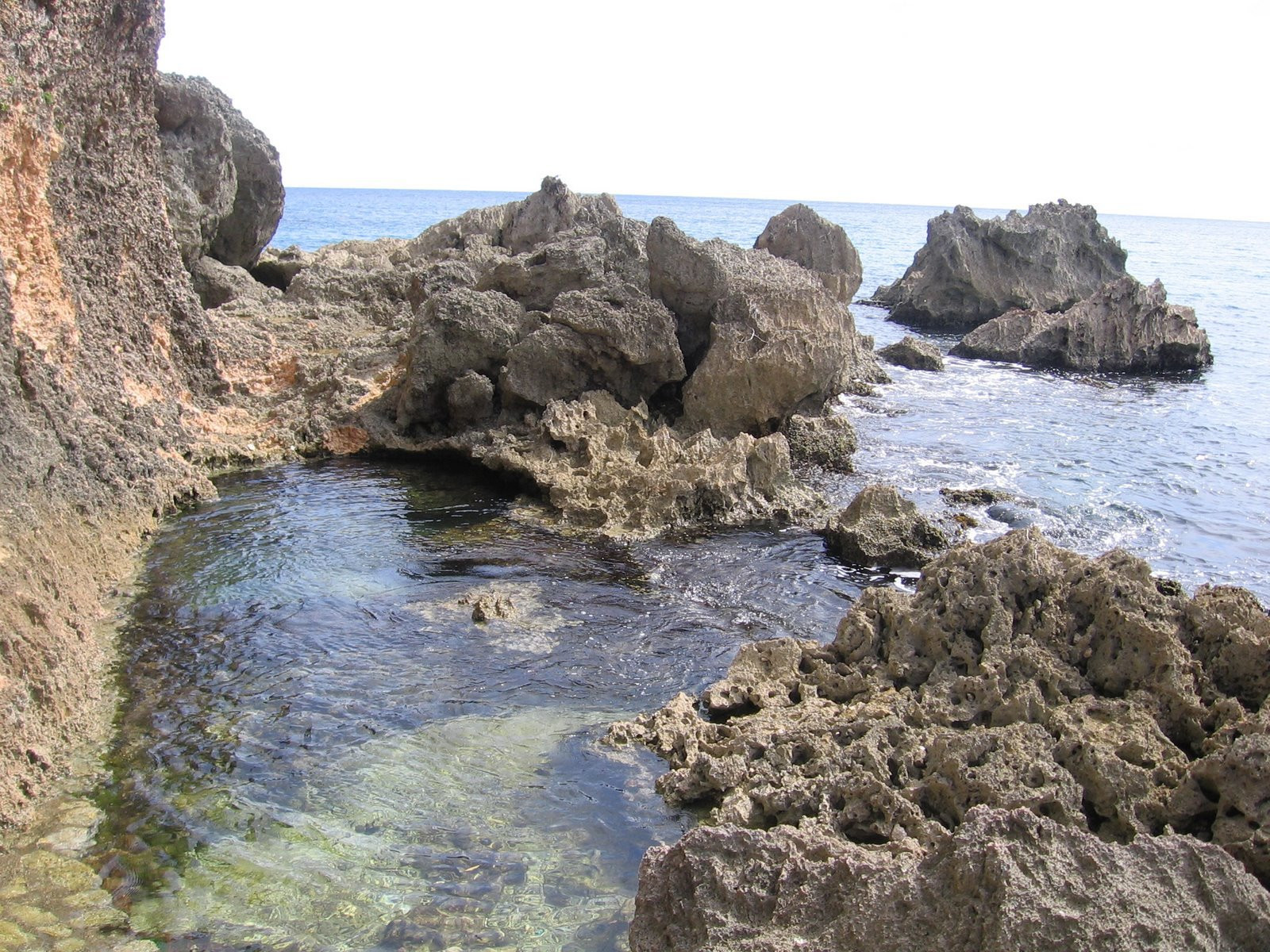 Скалы в Порт Антонио, Ямайка. Фото 2 – фотографии Ямайки