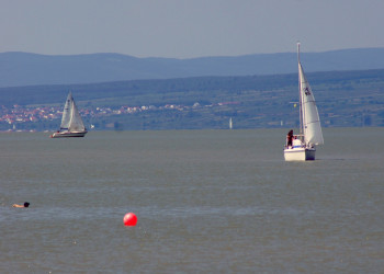 Яхты на озере Нойзидлер-Зе (Neusiedler See) в Австрии – фотографии Австрии