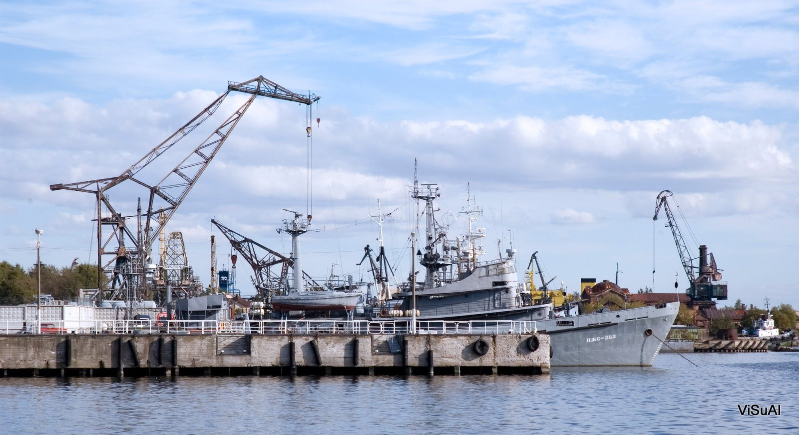 Порт в Кронштадте, Россия – фотографии России