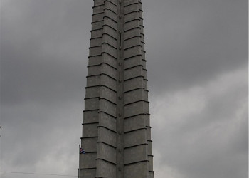 Памятник кубинскому поэту Хосе Марти в Гаване, Куба – фотографии Кубы