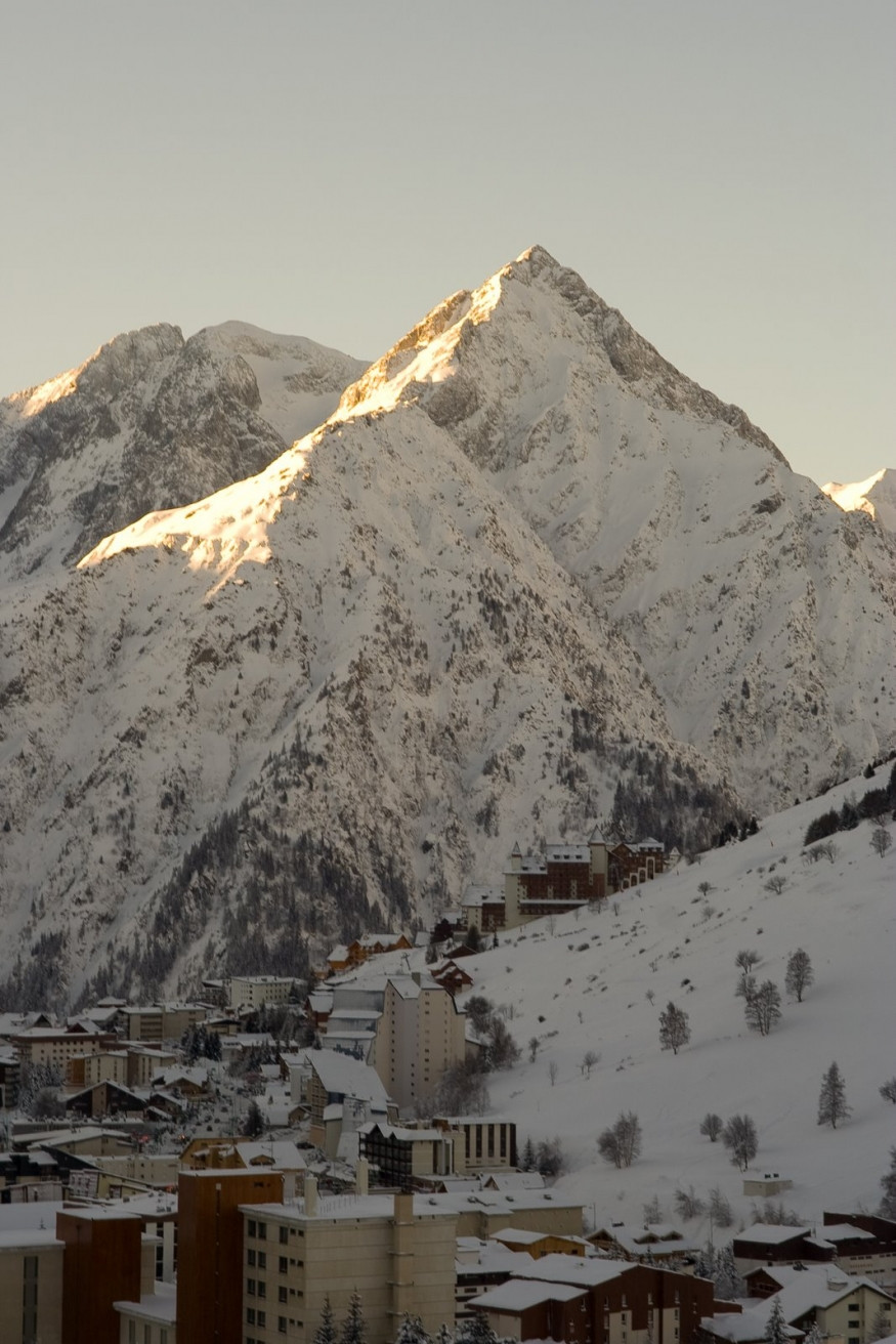 Дома в Ле-Дез-Альп, Франция – фотографии Франции