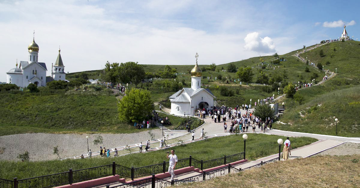 Свято-Троицкий Холковский монастырь в окрестностях Старого Оскола – фотографии России
