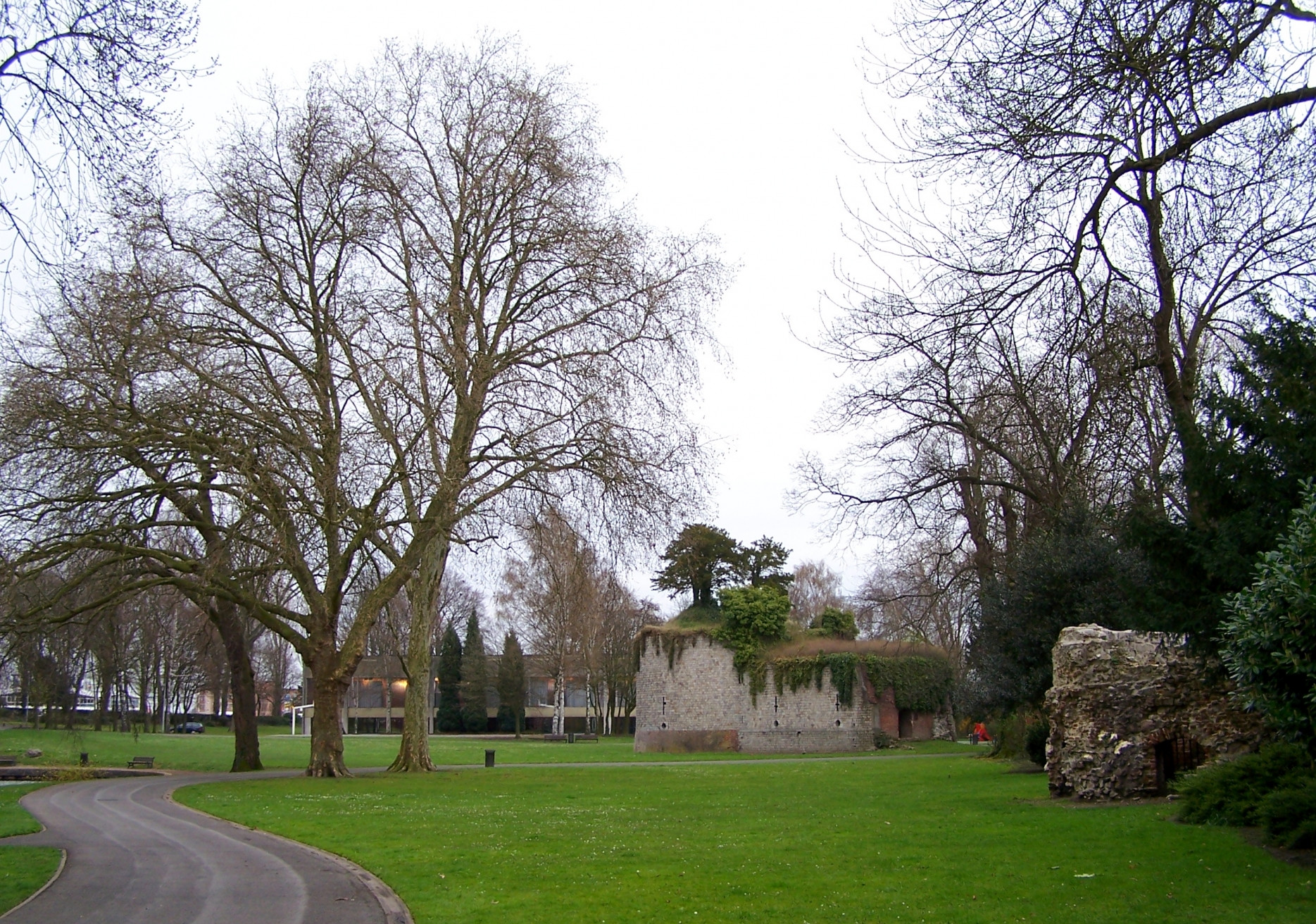 Сквер в Дуэ, Франция. Фото 1 – фотографии Франции
