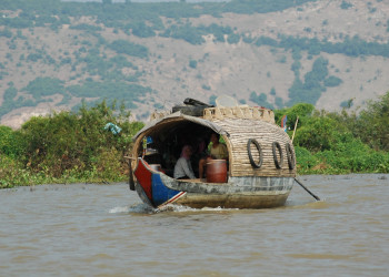 Лодка на озере Топлесап, Камбоджа. Фото 4 – фотографии Камбоджи