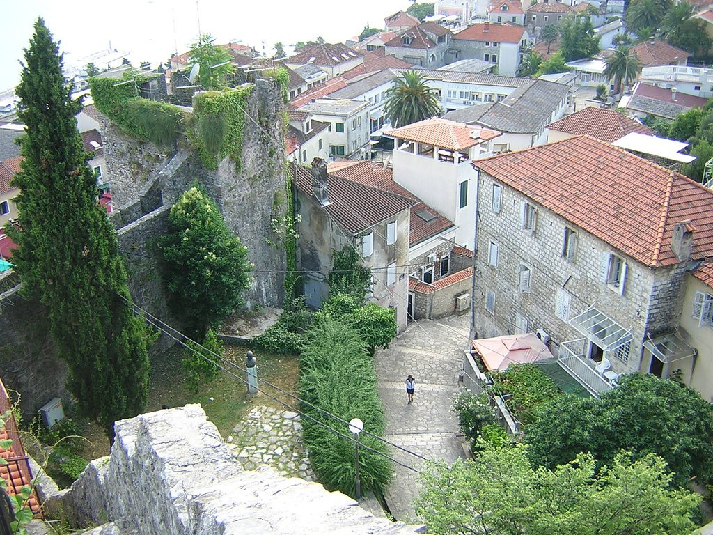 Дома в Херцег-Нови, Черногория. Фото 23 – фотографии Черногории