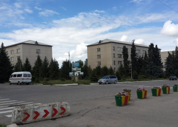 Улицы города Каракол в Киргизии – фотографии Киргизии